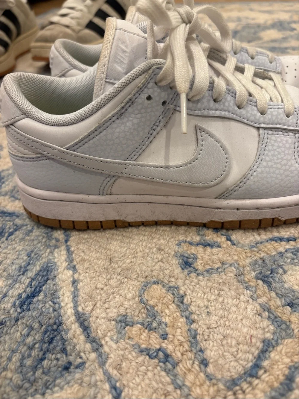 Nike Women's White and Light Blue Sneakers